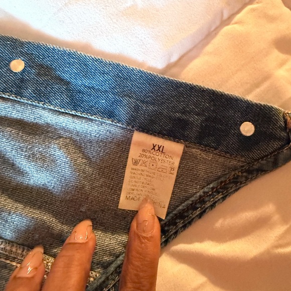 Denim Blue Jean Jacket with Button Details - Picture 4 of 5